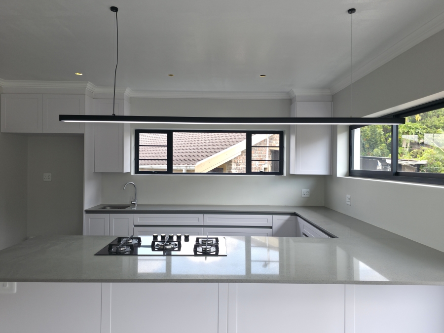 3 Bedroom Property for Sale in Wavecrest Eastern Cape